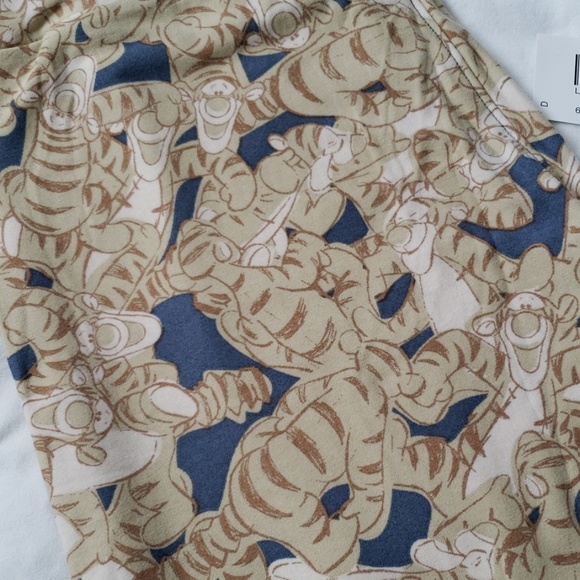 LuLaRoe Disney Tigger Leggings - Picture 3 of 6